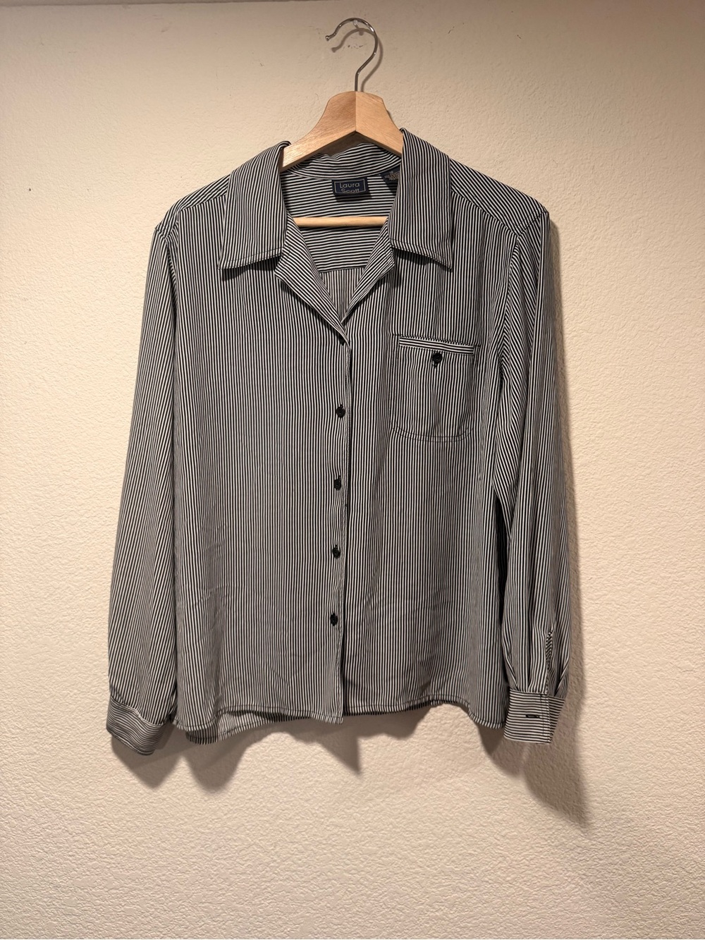 LAURA SCOTT Black and White Vertical Stripe Shirt